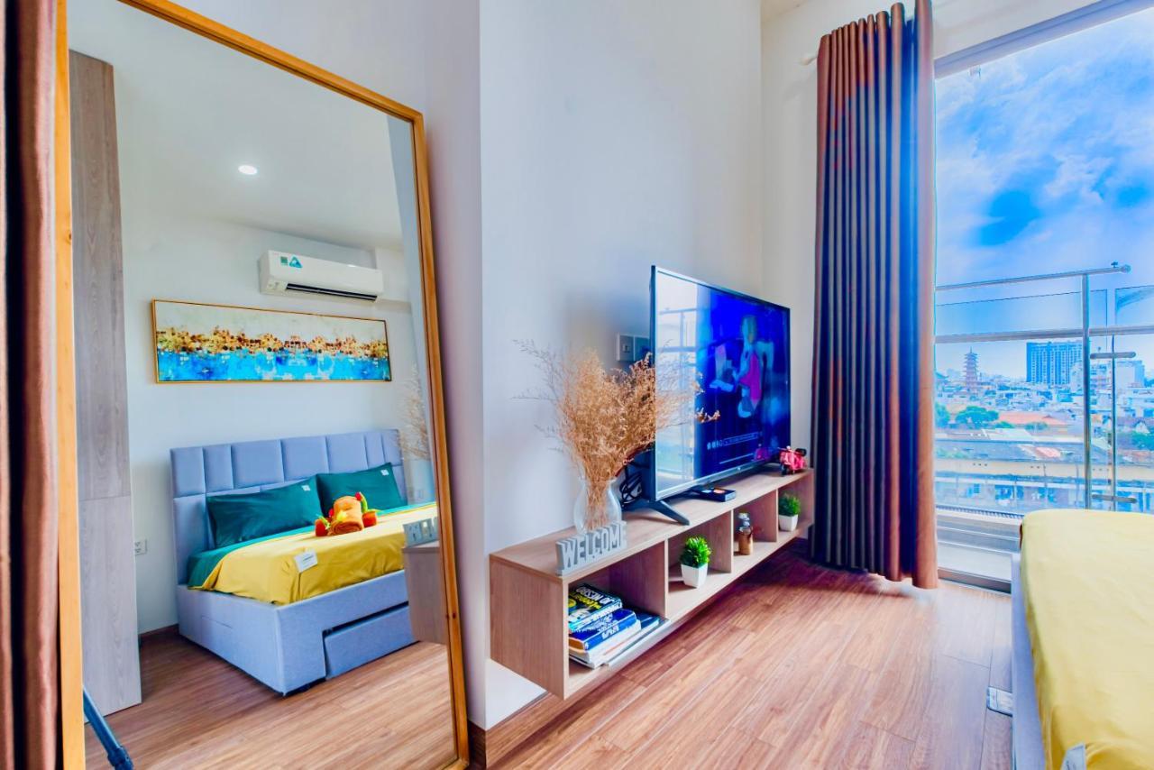 Sojo Lumiere Aparts - Terra Royal, Luxury And Central Spot 호치민 외부 사진