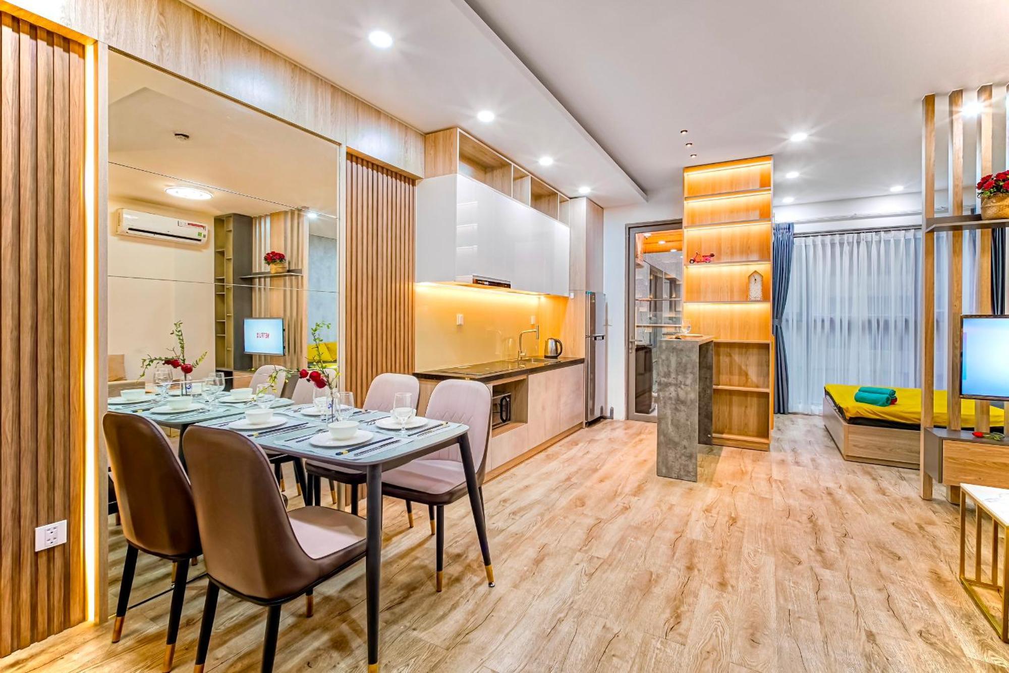 Sojo Lumiere Aparts - Terra Royal, Luxury And Central Spot 호치민 외부 사진