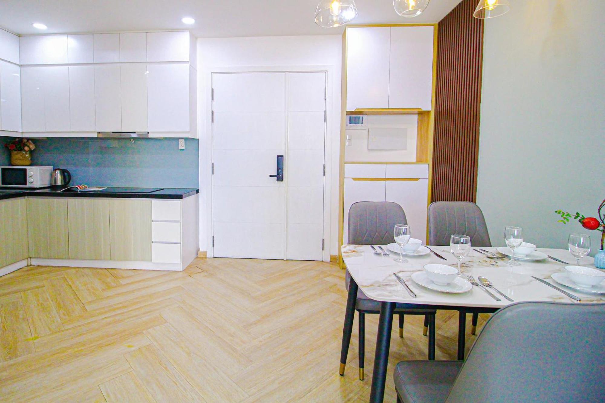 Sojo Lumiere Aparts - Terra Royal, Luxury And Central Spot 호치민 외부 사진
